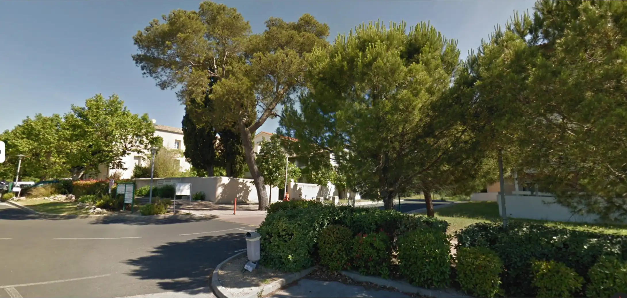 Photos du parking du Restaurant au Mas des Moulins à Montpellier