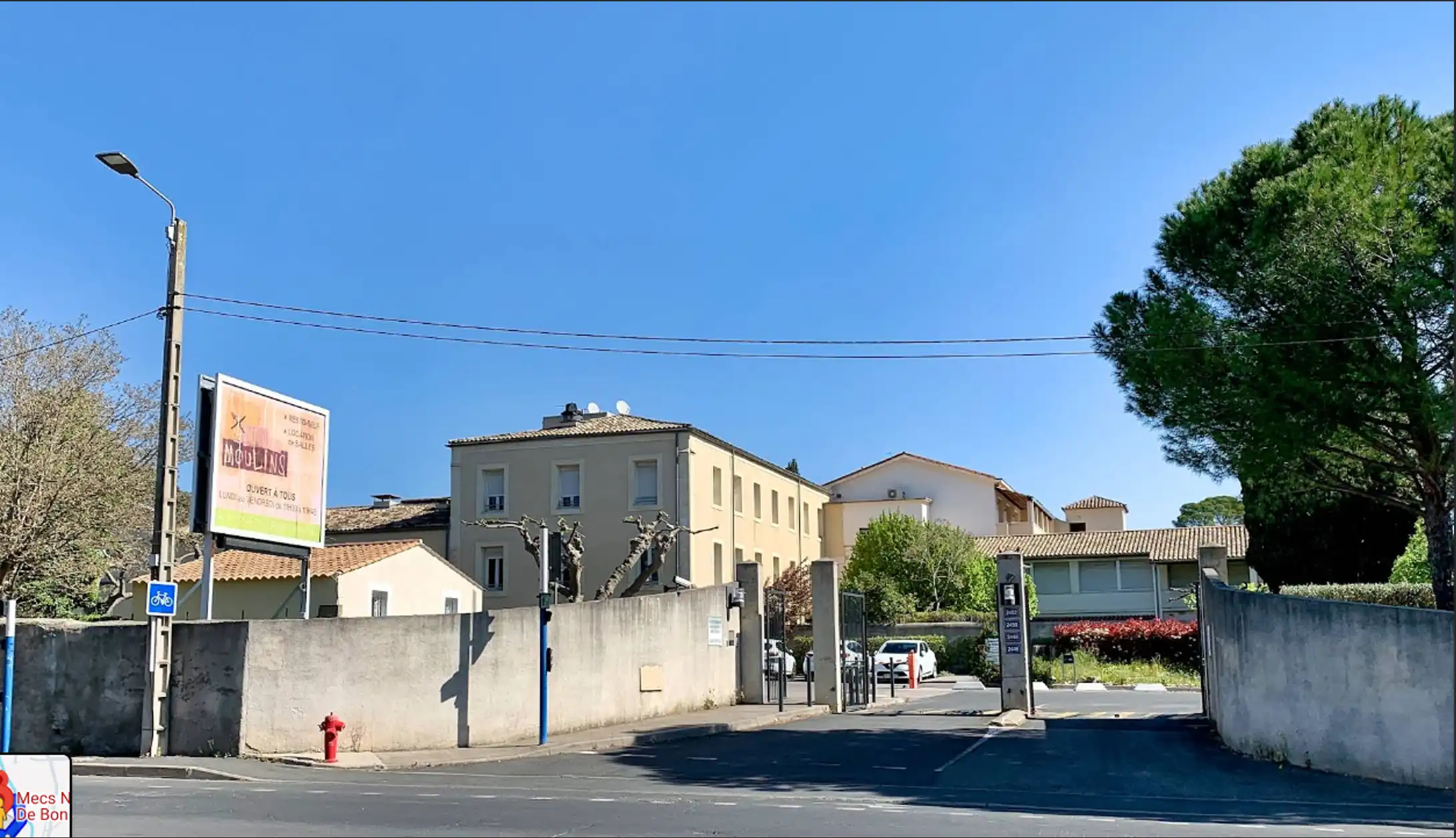 Photos de l'entrée du Restaurant au Mas des Moulins à Montpellier